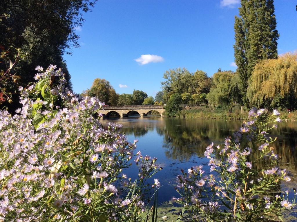 Le Lavoir Bed and Breakfast Châteauroux Buitenkant foto